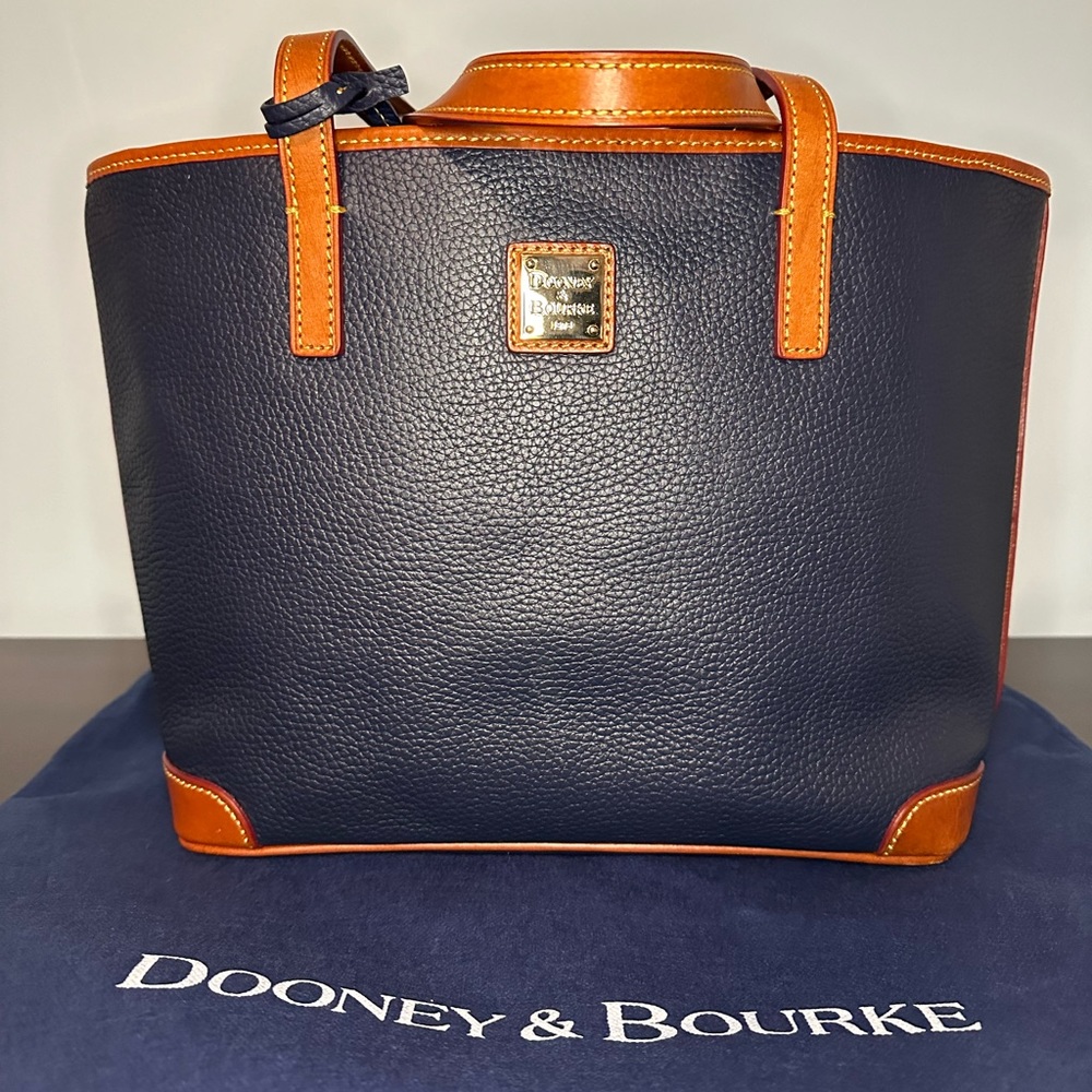 Dooney & Bourke Tote Bag